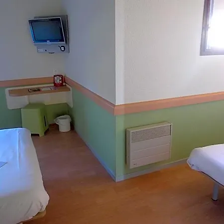 Ibis Budget Sud A9/a61 Hotel 2*