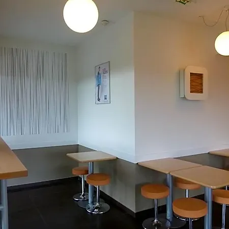 Ibis Budget Sud A9/a61 Hotel